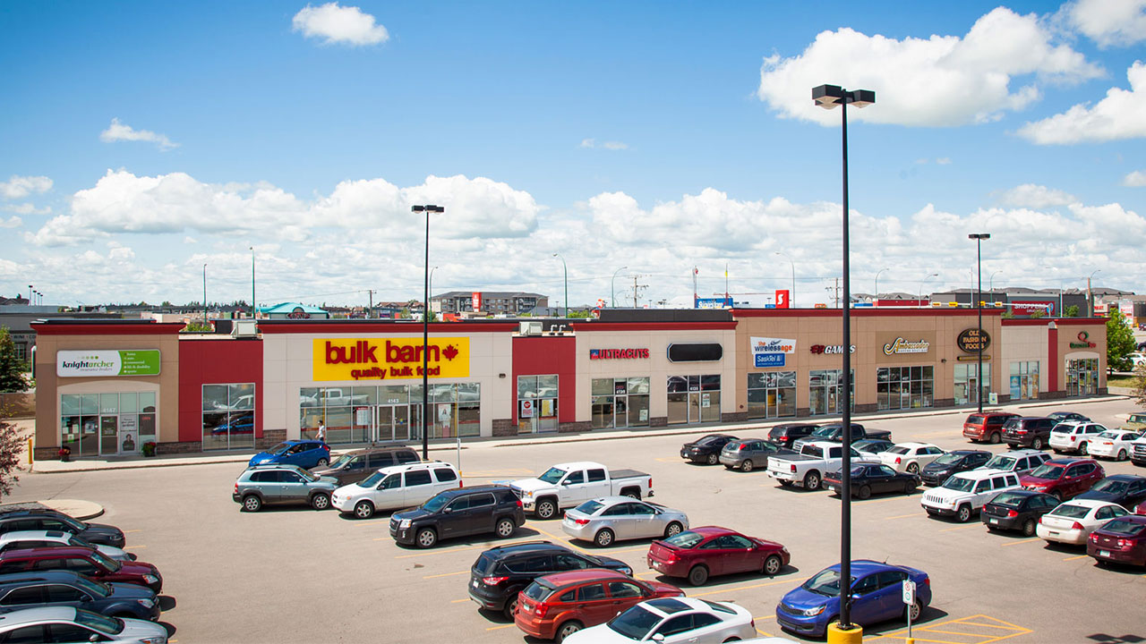Photo of an overview of the SmartCentres Regina North retail and office businesses with available space for lease 