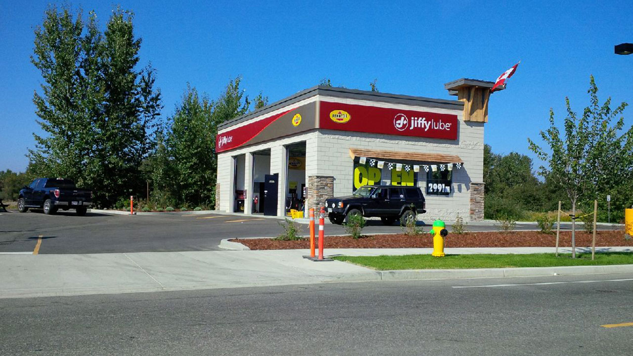 Photo of an auto service shop at an open-air retail property in Salmon Arm, BC with available office space for lease 