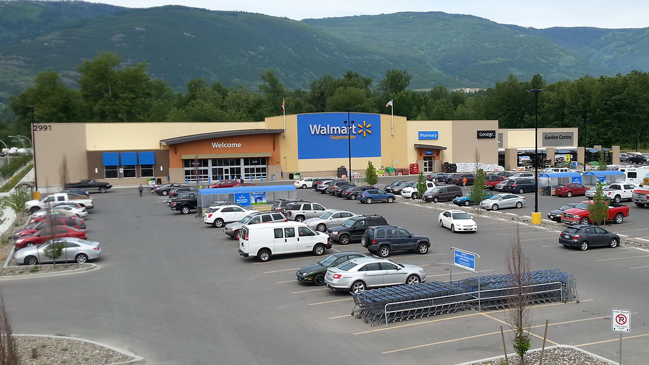 Photo of a Walmart Supercentre, pharmacy and garden center in Salmon Arm, British Columbia 