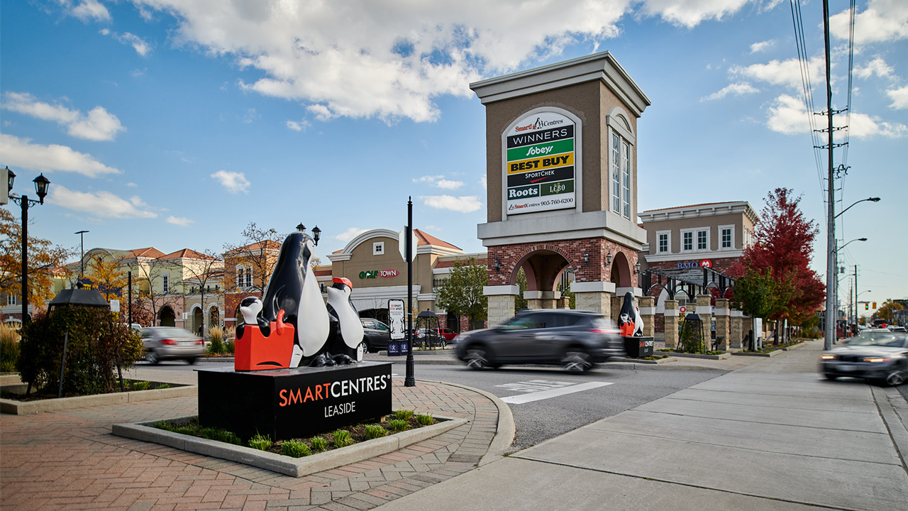 Image of the SmartCentres Leaside shopping center entrance with available business retail and office space for lease 